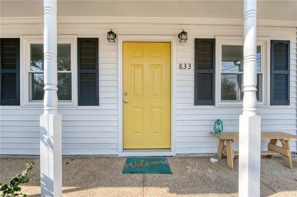 833 Hampton AVE, NEWPORTNEWS VA 23607 - Photo 4