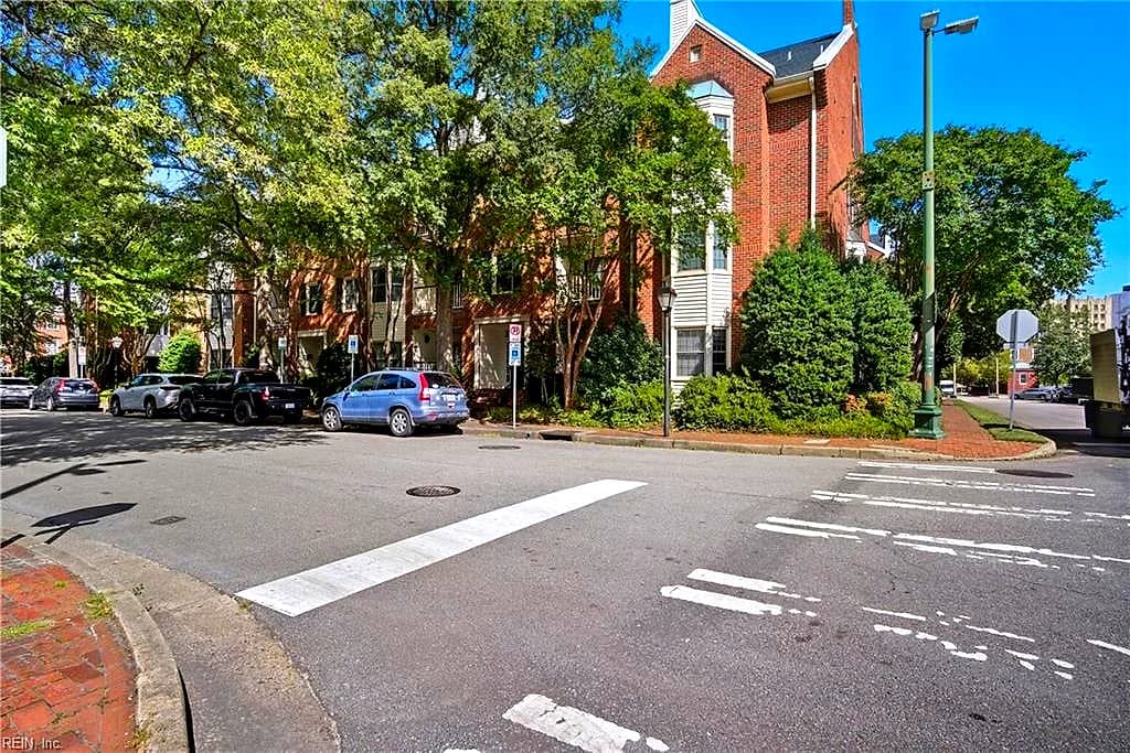 230 College Pl NONE #213, NORFOLK VA 23510 - Photo 4