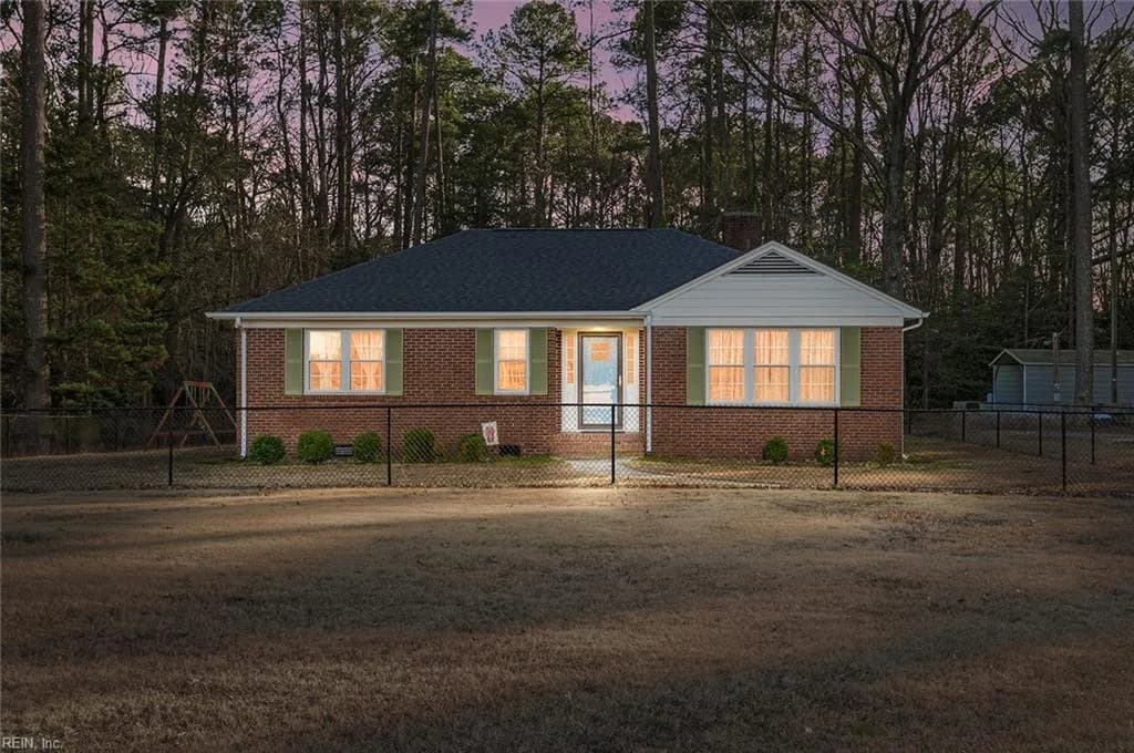 21092 Southampton PW, COURTLAND VA 23837 - Photo 2