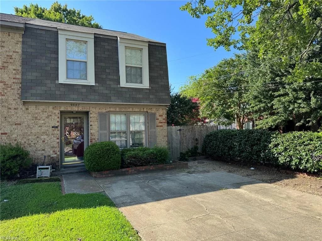 9347 1st View ST, NORFOLK VA 23503 - Main photo
