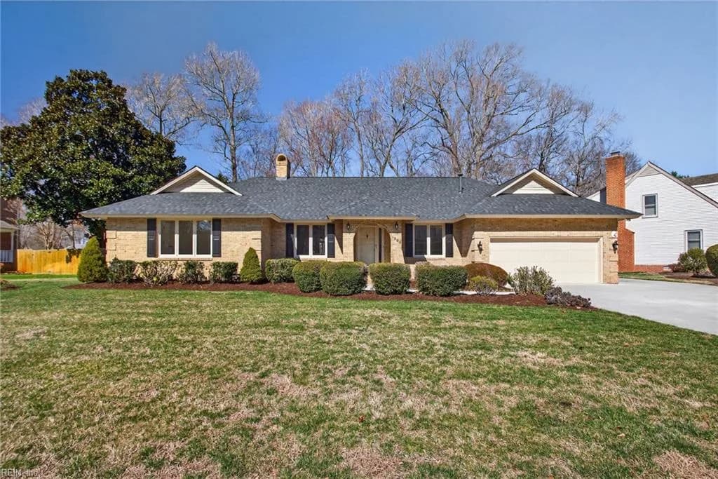 1306 Fairway DR, CHESAPEAKE VA 23320 - Main photo