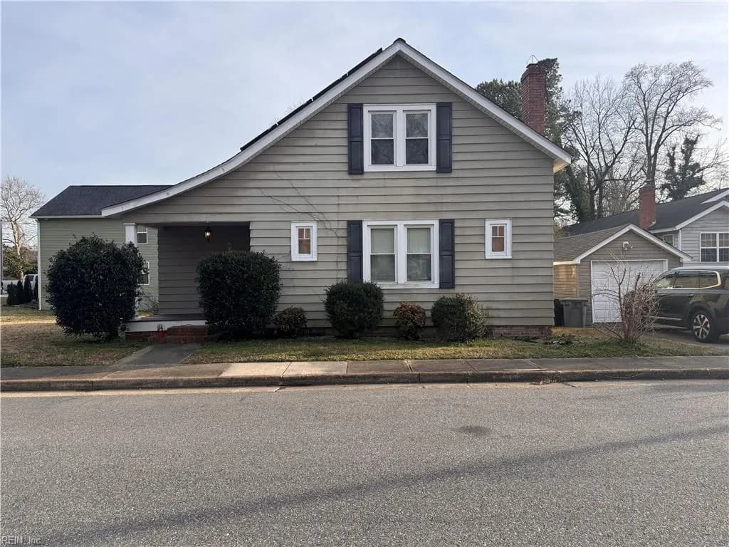 233 Hampton Roads AVE, HAMPTON VA 23661 - Main photo