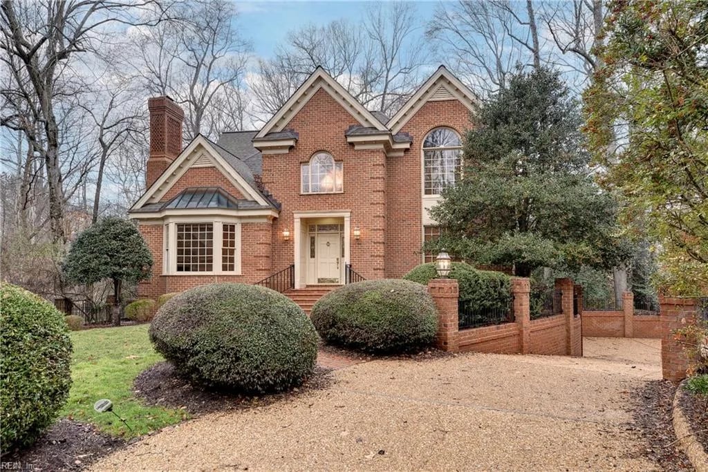 6 Wildwood LN, Williamsburg — 4 bed Residential, 3,994 sqft