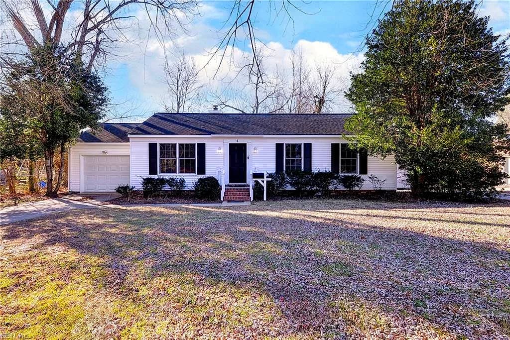 1 Miller RD, NEWPORT NEWS VA 23602 - Main photo