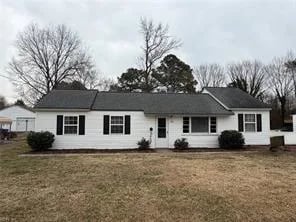 106 Fairfield AVE, Suffolk — 2 bed Residential, 964 sqft
