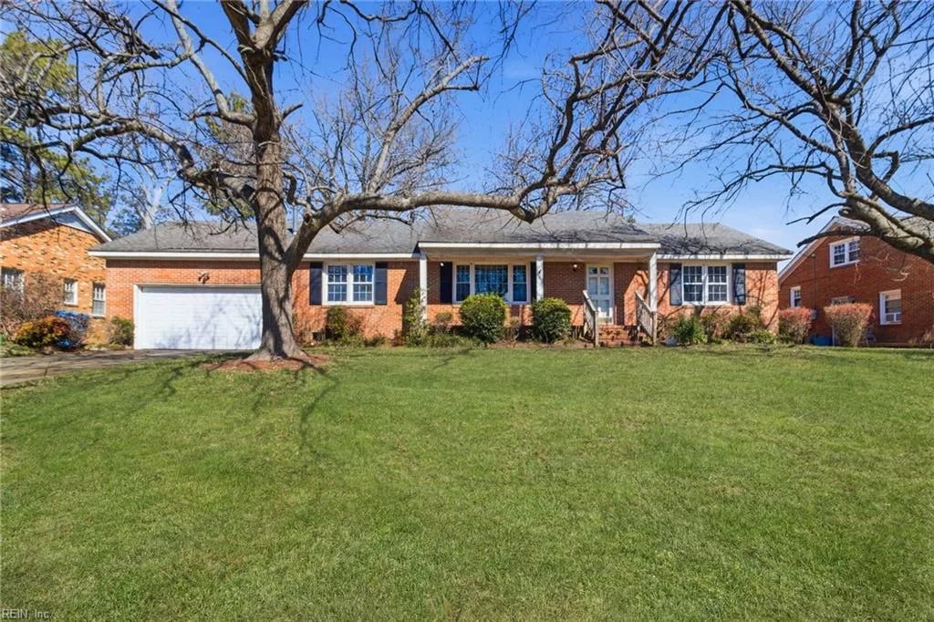 5228 Baptist CIR, Virginia Beach — 5 bed Residential, 2,336 sqft