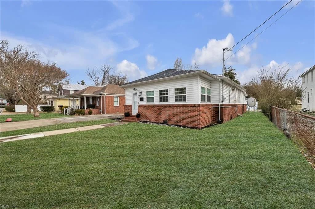 222 Division ST N, SUFFOLK VA 23434 - Photo 4