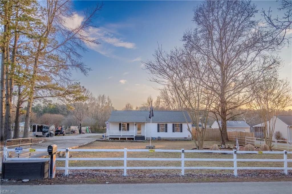 175 Racefield DR, TOANO VA 23168 - Photo 2
