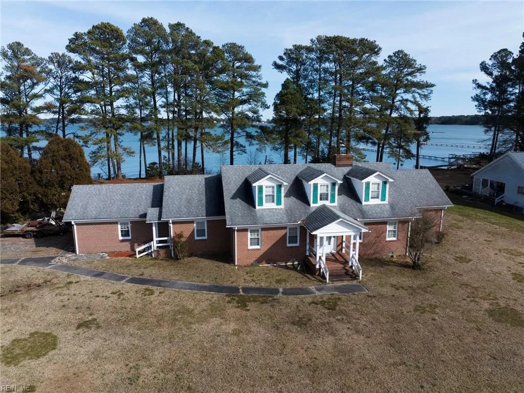2406 Hallieford RD, HALLIEFORD VA 23068 - Main photo