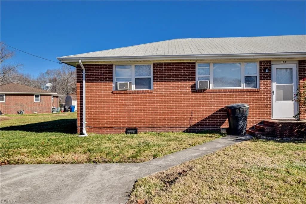 936 Schumann DR, VIRGINIABEACH VA 23454 - Main photo
