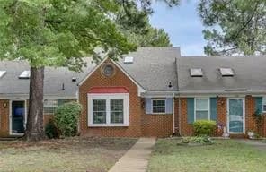 446 Hollomon DR, HAMPTON VA 23666 - Main photo
