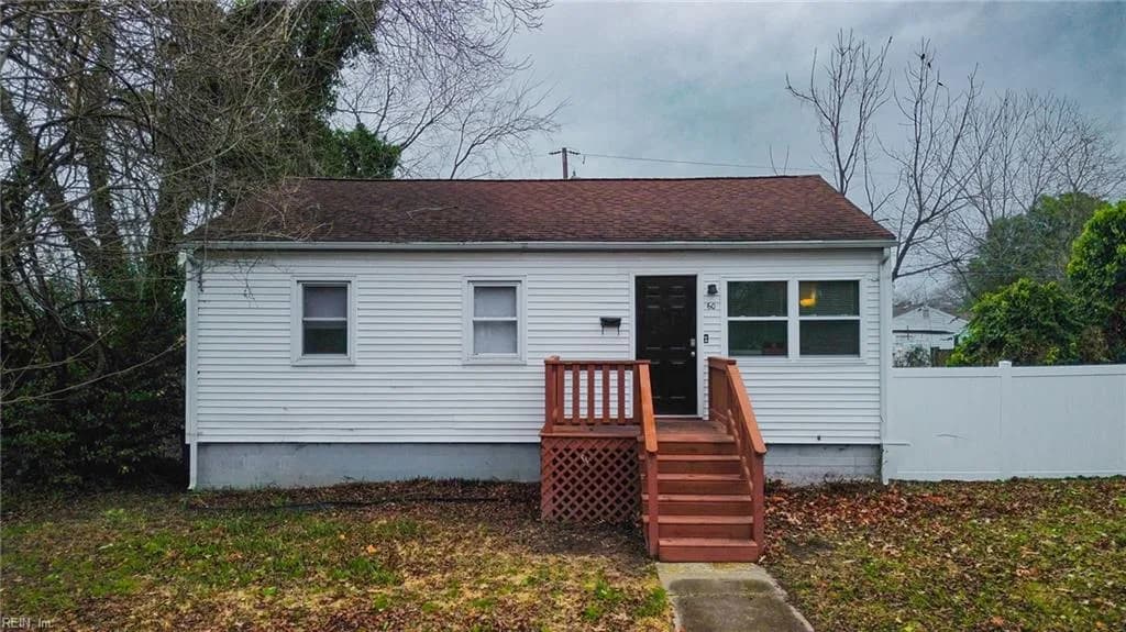 60 Sycamore AVE, NEWPORTNEWS VA 23607 - Photo 2