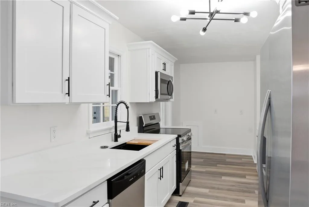 2 Park Manor RD, PORTSMOUTH VA 23701 - Photo 5