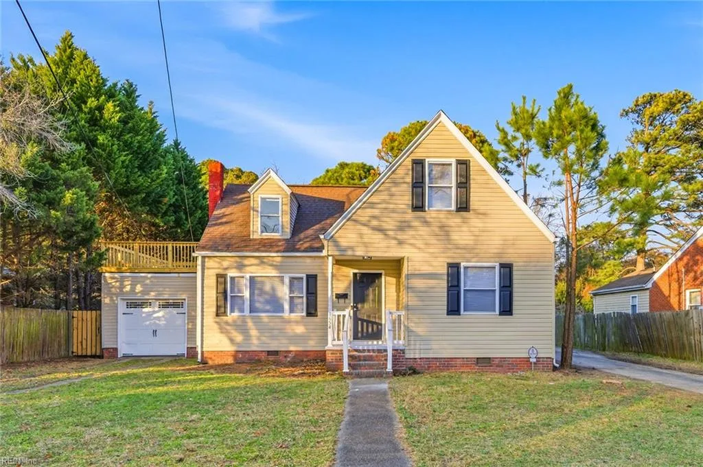 1654 E Bayview BLVD, Norfolk — 5 bed Residential, 2,500 sqft
