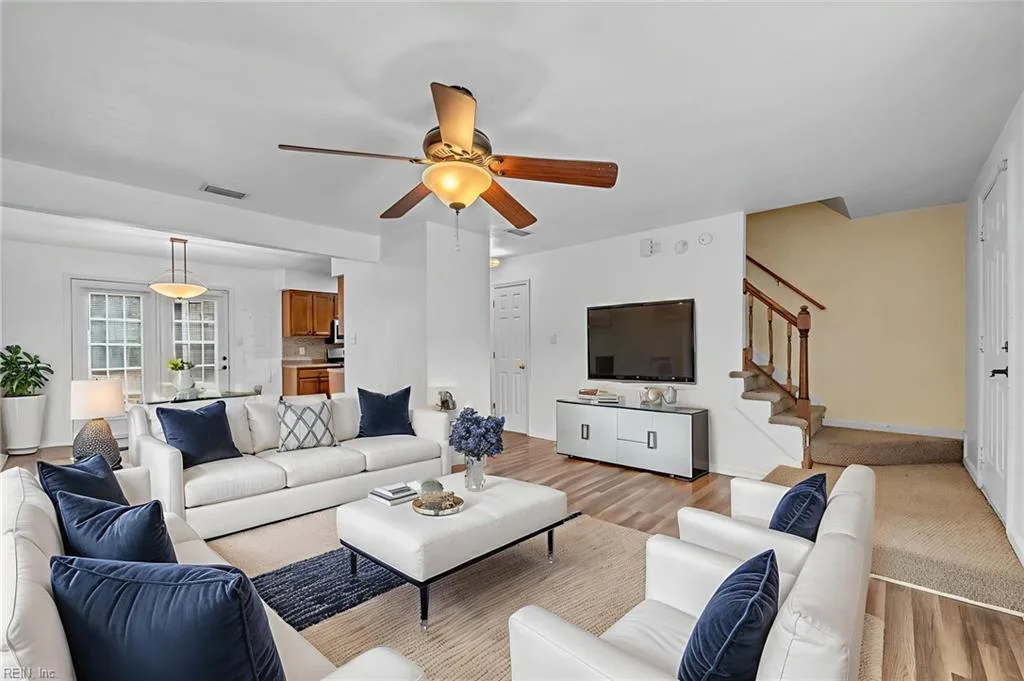 809 Huntly DR, Chesapeake — 2 bed Residential, 1,080 sqft