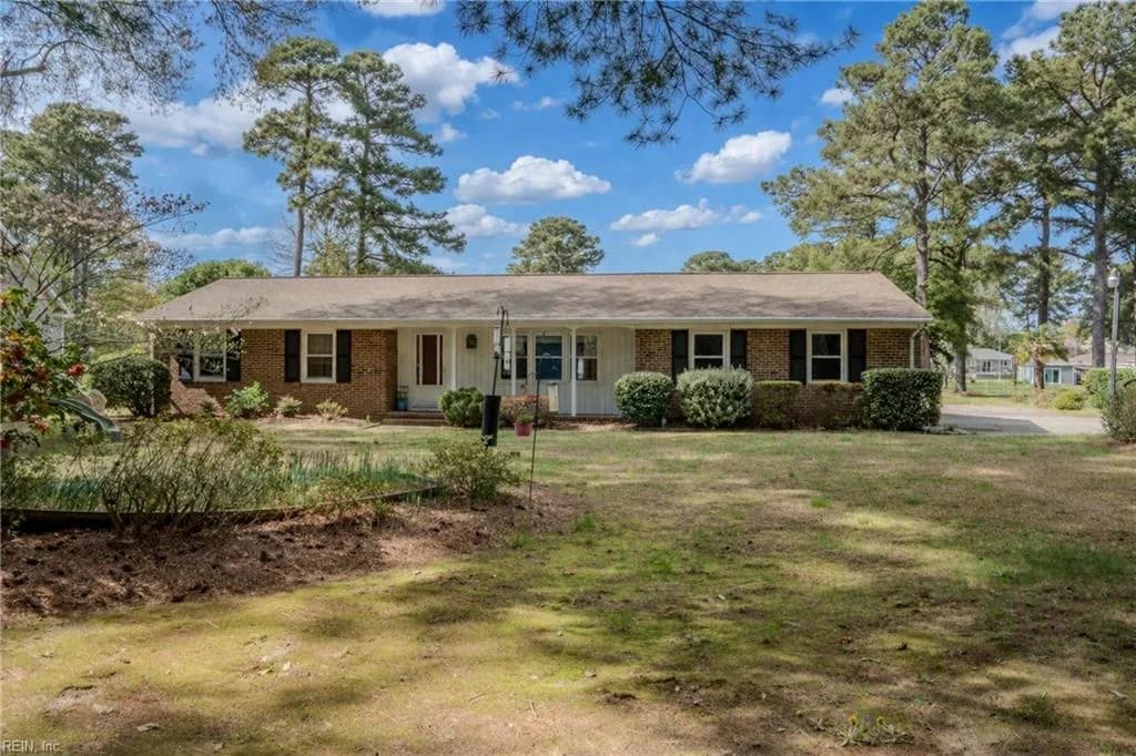 8335 Little England RD, HAYES VA 23072 - Photo 2
