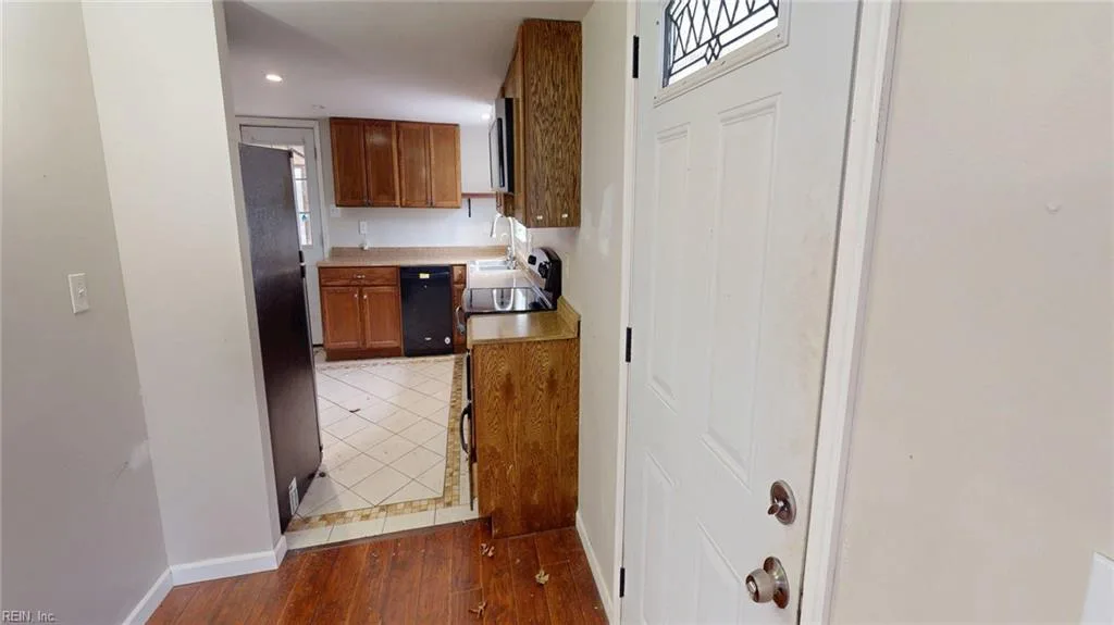 9909 Friendship RD, NORTH VA 23128 - Photo 5
