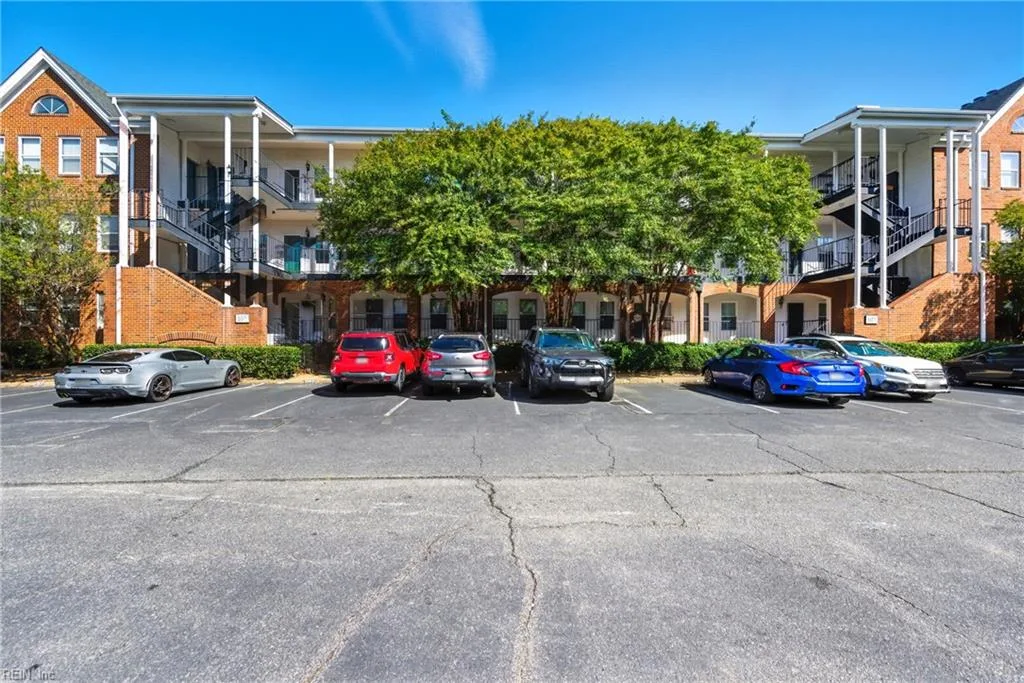 107 Westover AVE #302, NORFOLK VA 23507
