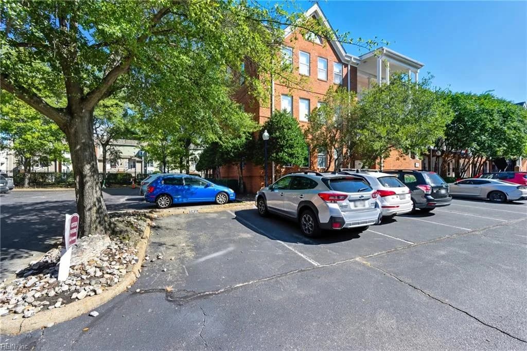 107 Westover AVE #302, NORFOLK VA 23507 - Photo 3