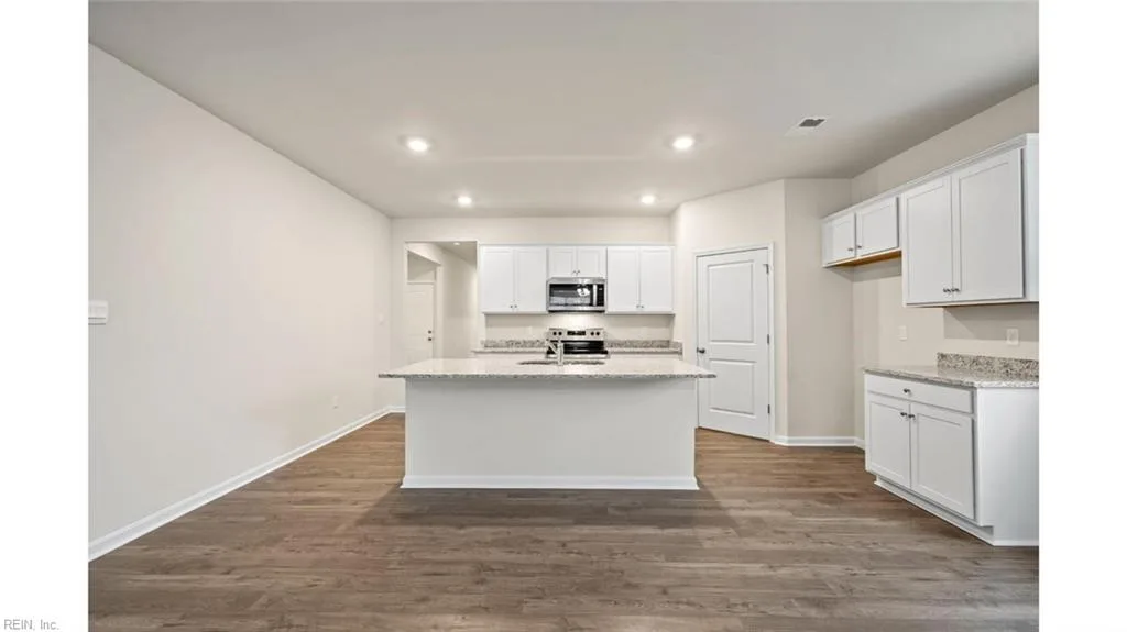 123 Gallop WAY, YORKTOWN VA 23690 - Photo 5