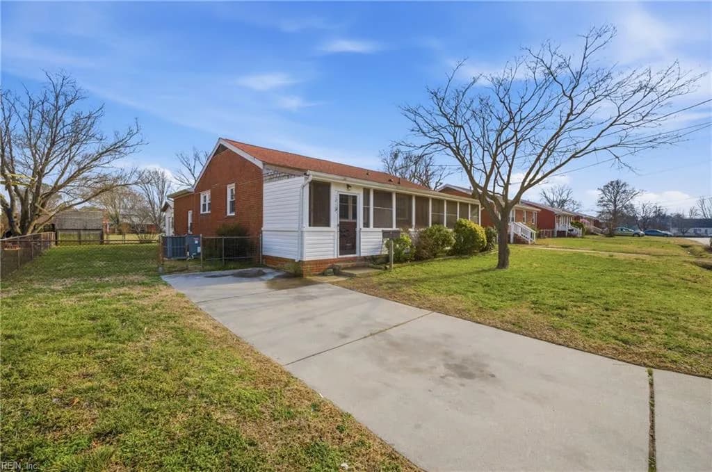 1210 Pansy ST, HAMPTON VA 23663 - Photo 3