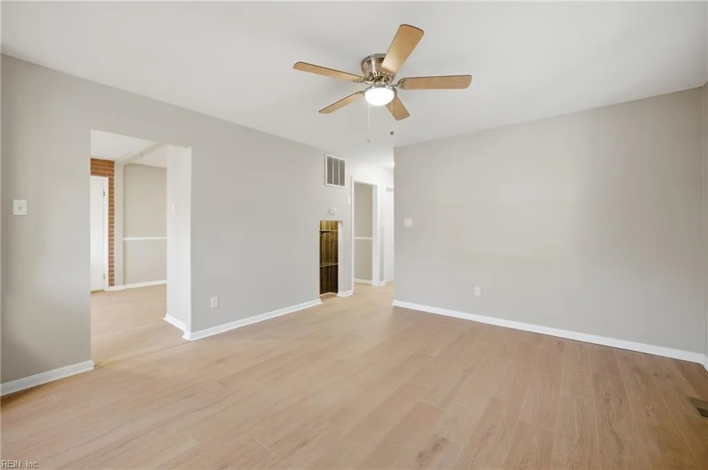 1210 Pansy ST, HAMPTON VA 23663 - Photo 4