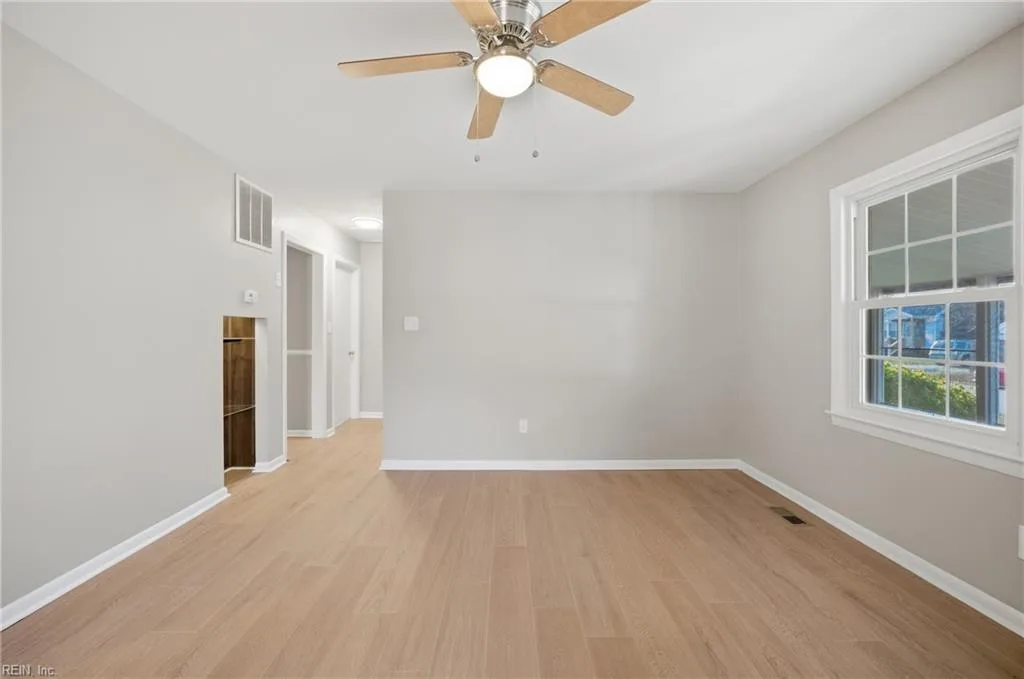 1210 Pansy ST, HAMPTON VA 23663 - Photo 5