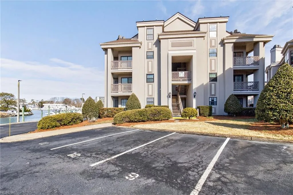 423 Harbour PT #304, VIRGINIABEACH VA 23451