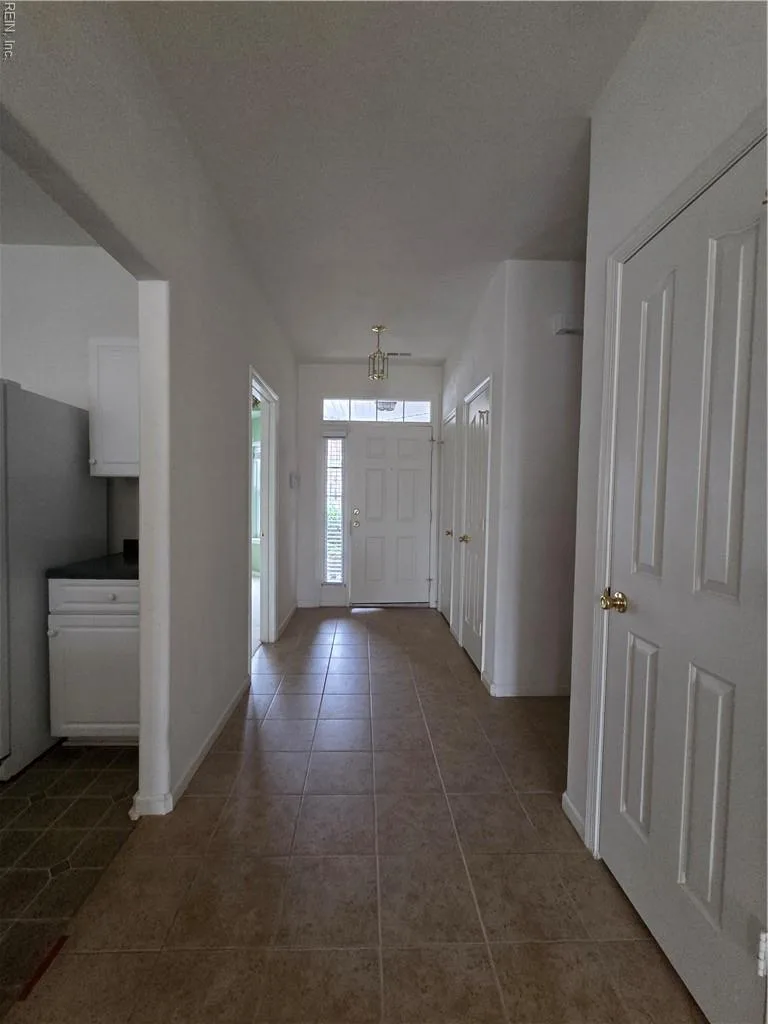 125 Lands End LN, CARROLLTON VA 23314 - Photo 4