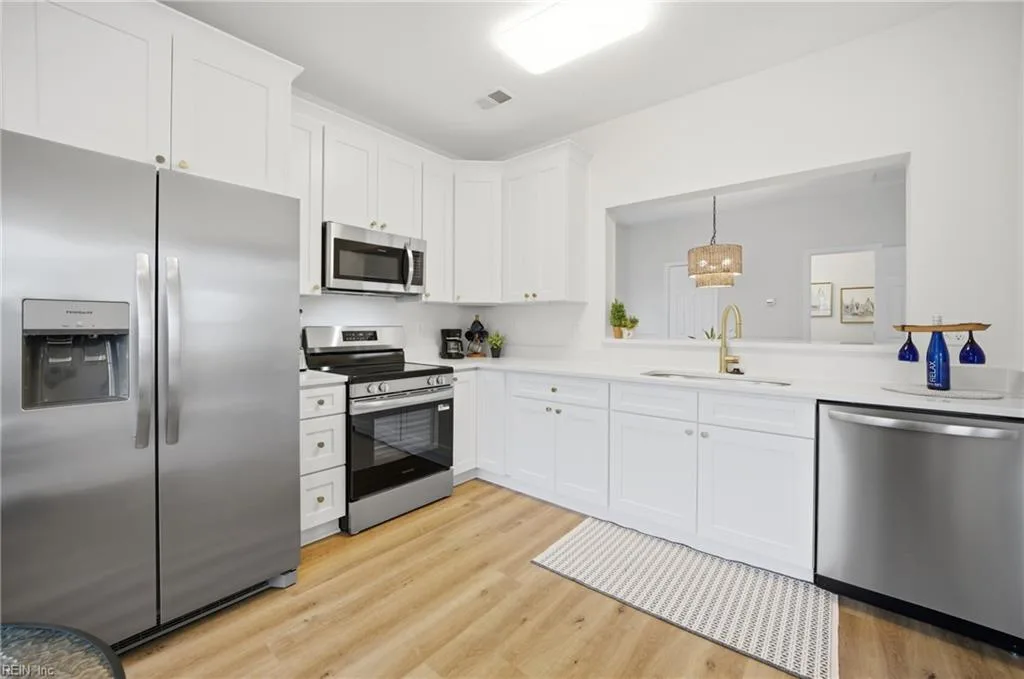 1082 Longstreet AVE #A, VIRGINIABEACH VA 23451 - Photo 4