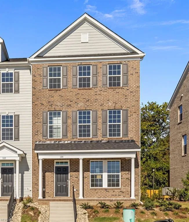 148 Freeman DR, Hampton — 4 bed Residential, 2,155 sqft