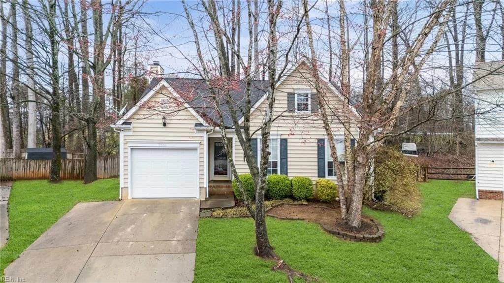 9206 Rotherham LN, CHARLOTTE NC 28216 - Photo 2