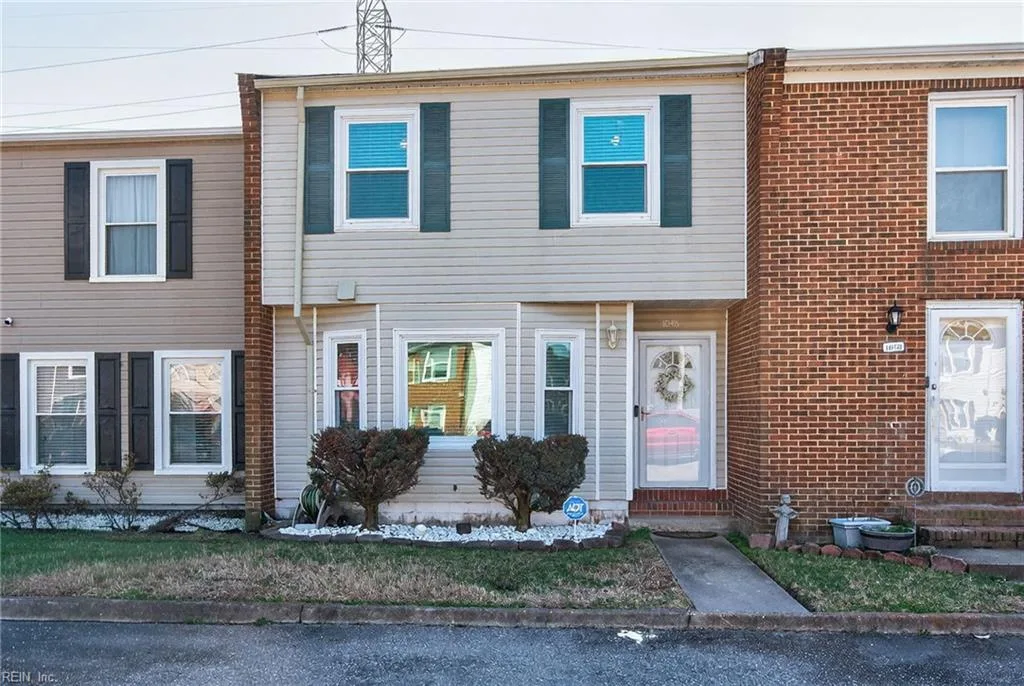 1048 Bryce LN, Virginia Beach — 3 bed Residential, 1,375 sqft
