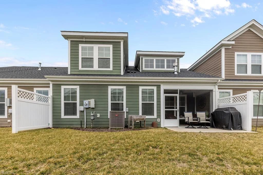 202 Thornwood DR, SUFFOLK VA 23435 - Photo 4