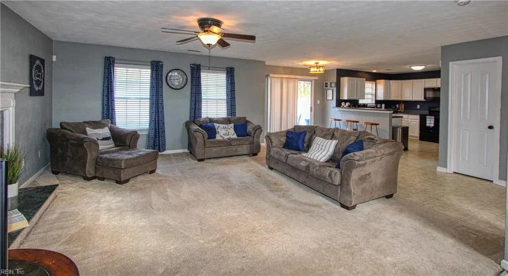 494 Trumble LN, NEWPORTNEWS VA 23608 - Photo 4