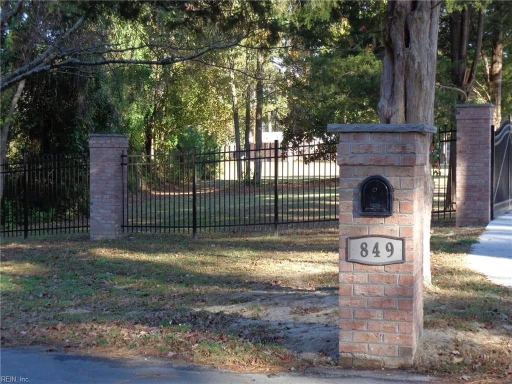 849 E Sparrow RD, VIRGINIABEACH VA 23464 - Photo 2