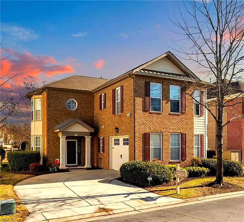 421 Blue Beech WAY, CHESAPEAKE VA 23320 - Main photo