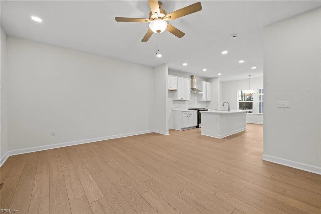 302 Living Water WAY, VIRGINIABEACH VA 23452 - Photo 4