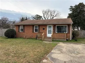 401 Institute DR, Hampton — 3 bed Residential, 946 sqft