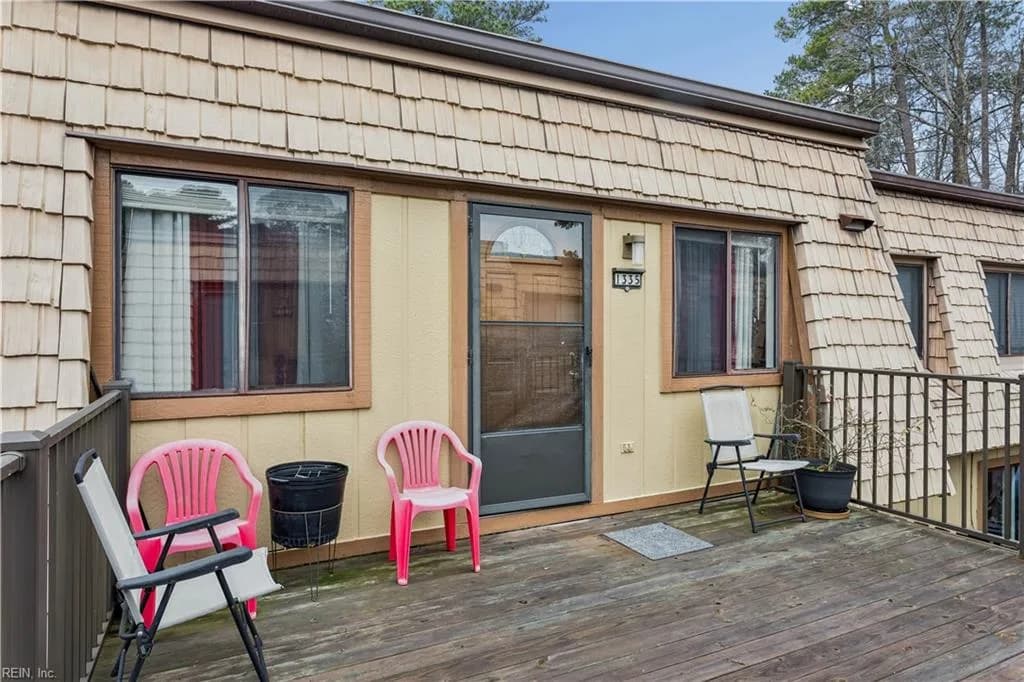 1335 Granada CT, NEWPORTNEWS VA 23608 - Photo 3