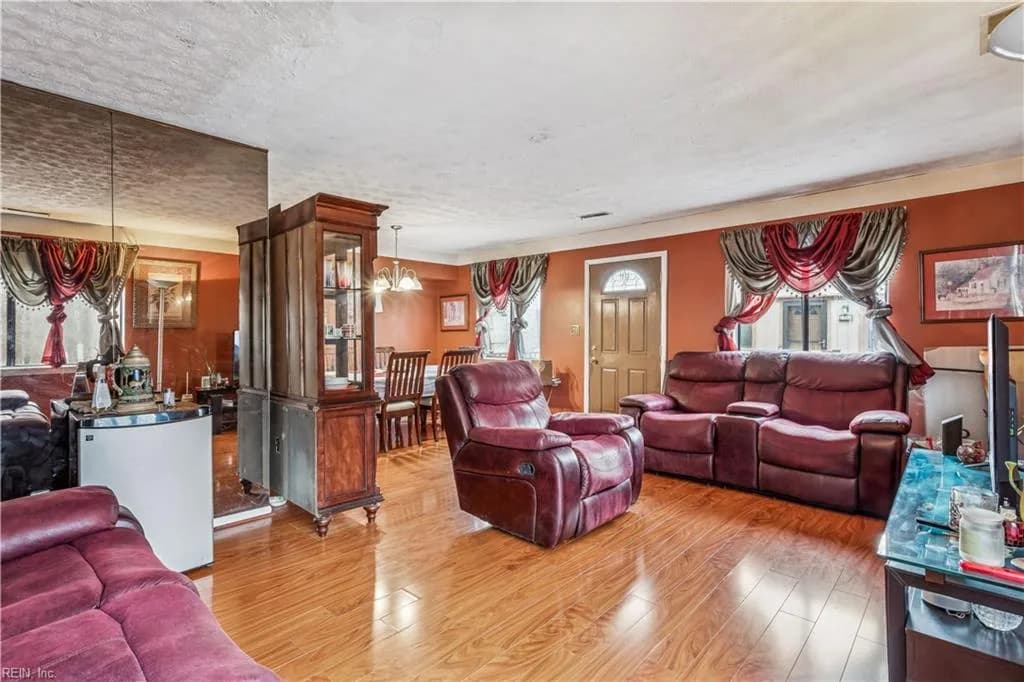1335 Granada CT, NEWPORTNEWS VA 23608 - Photo 4