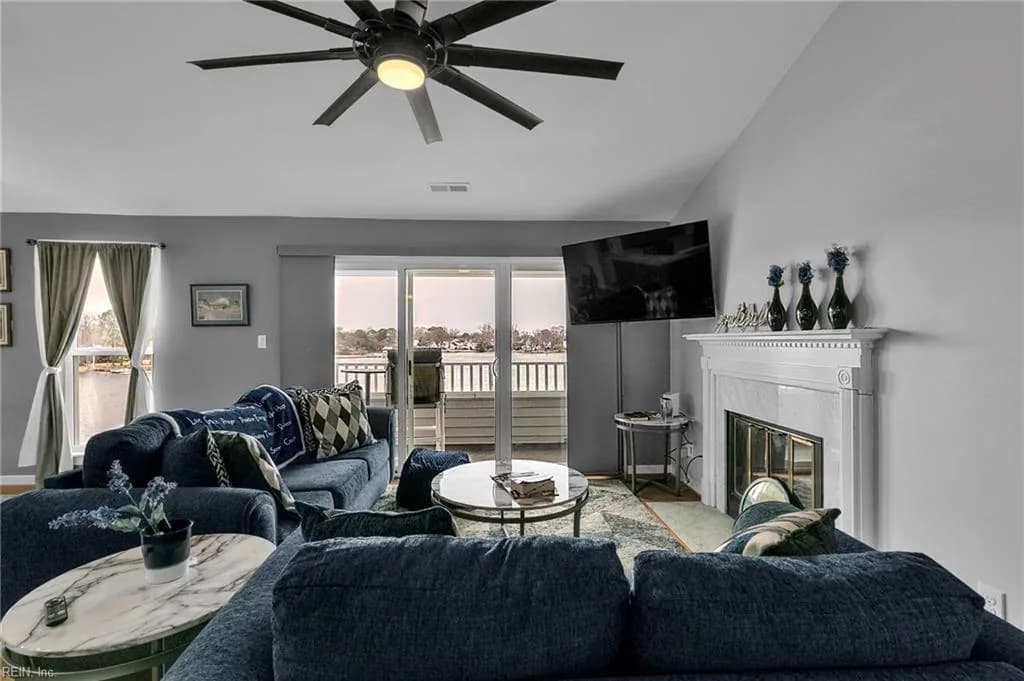 212 Dockside DR #C, HAMPTON VA 23669 - Photo 4