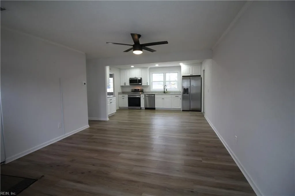 358 Hospital DR, VIRGINIABEACH VA 23452 - Photo 4