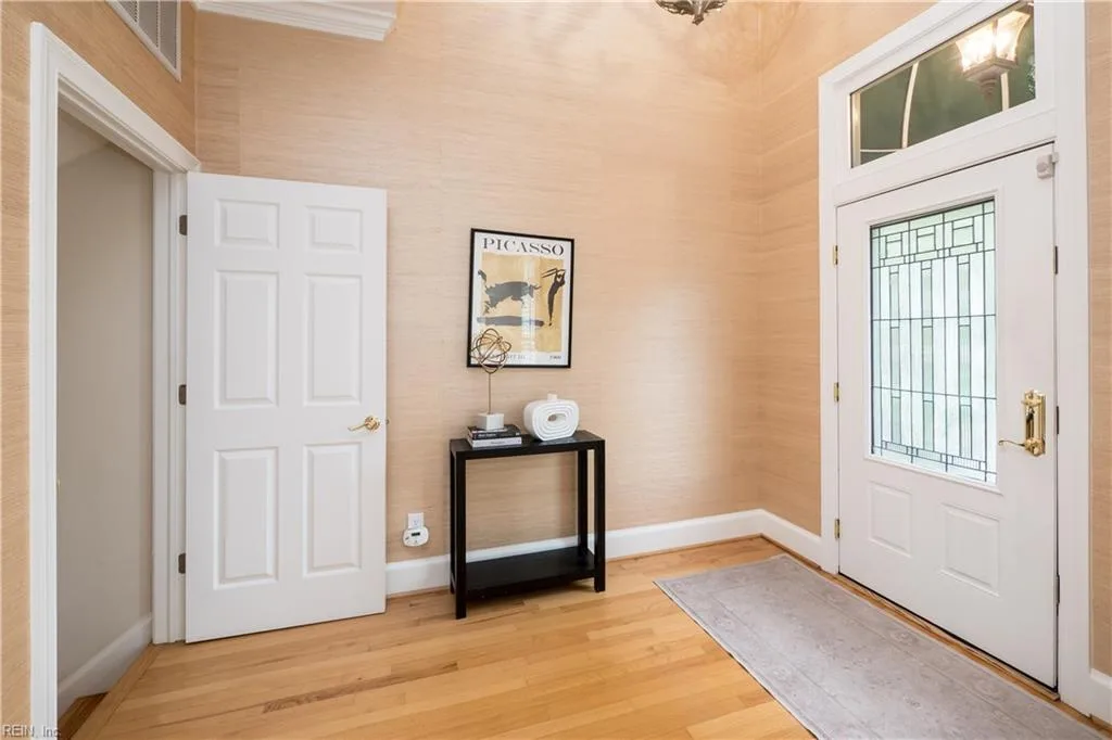 270 Tazewell ST, NORFOLK VA 23510 - Photo 5