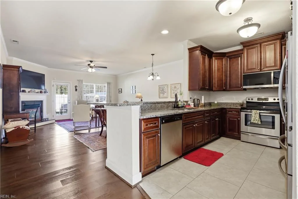 7547 Villa CT, GLOUCESTERPOINT VA 23062 - Photo 2