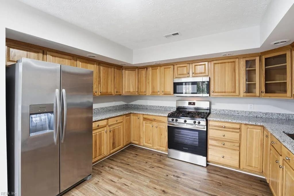 1704 Neptune DR, HAMPTON VA 23669 - Photo 5