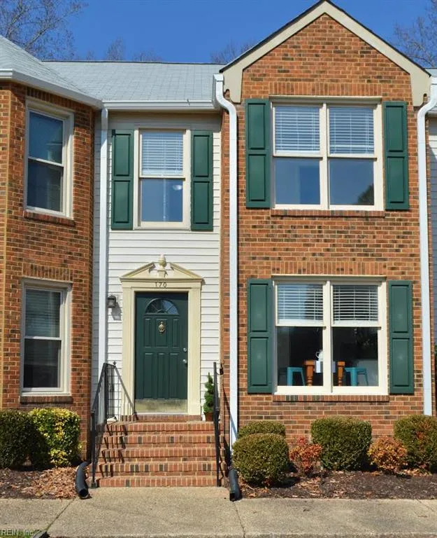 170 River Point DR, Suffolk — 2 bed Residential, 1,240 sqft