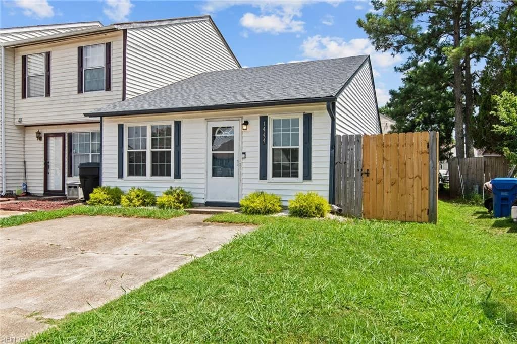 1444 Sangaree CIR, VIRGINIA BEACH VA 23464 - Main photo