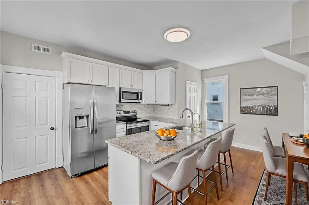 1321 Seaboard AVE, CHESAPEAKE VA 23324 - Photo 4