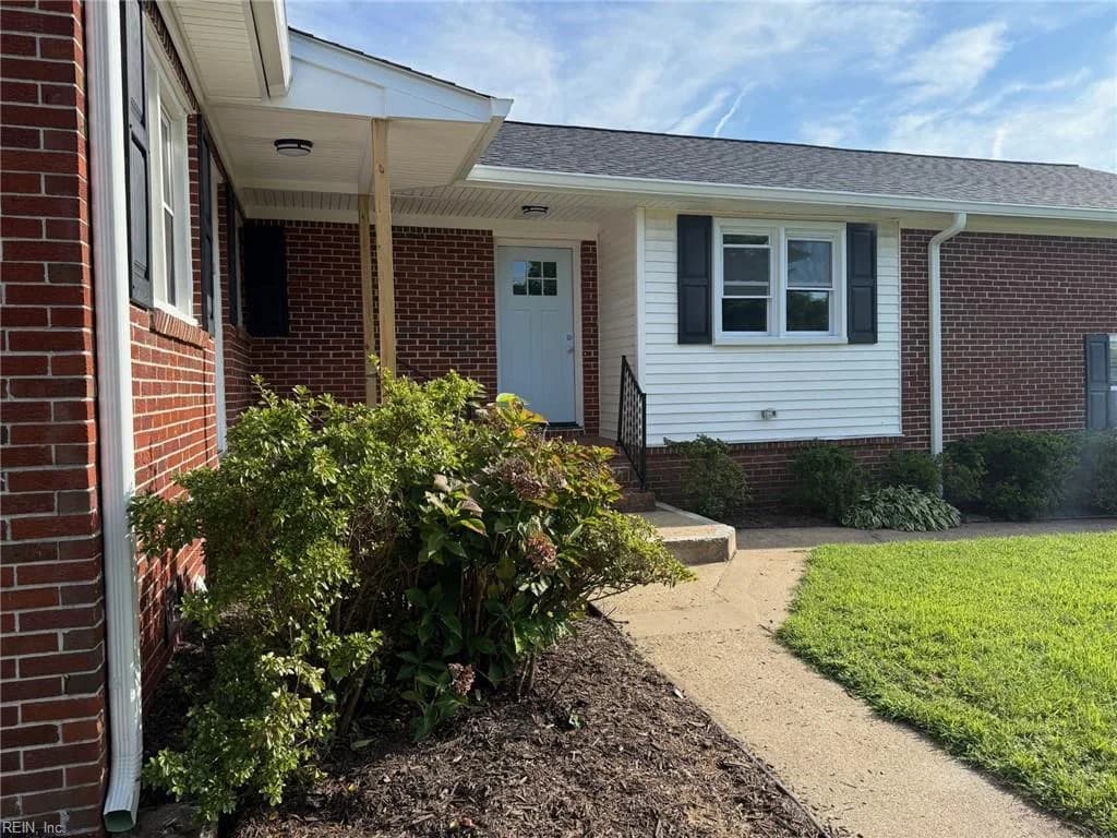 1412 Walnut AVE #A, CHESAPEAKE VA 23325 - Main photo